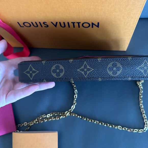 Louis Vuitton Felicie Key logo - Picture 10 of 17